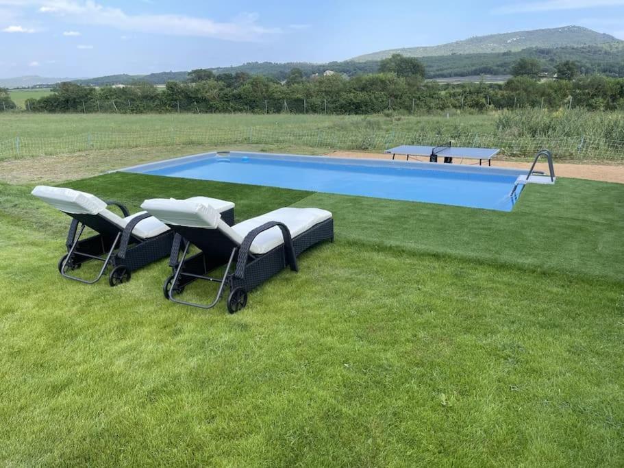 Villa Rians Rians  Экстерьер фото