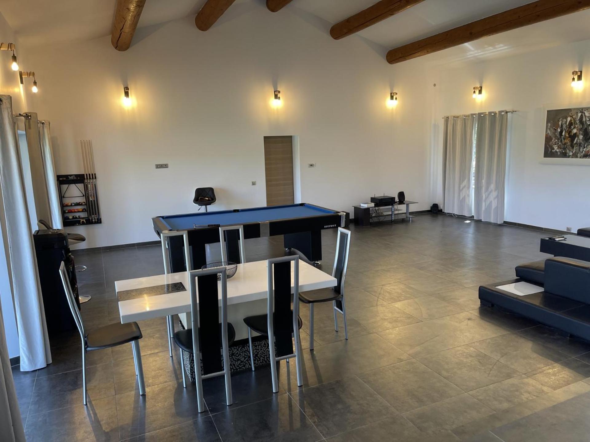 Villa Rians Rians  Экстерьер фото